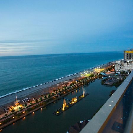 Orbi City Sea View Batumi Exteriör bild